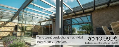 Terrassenüberdachung bei klarem Wetter